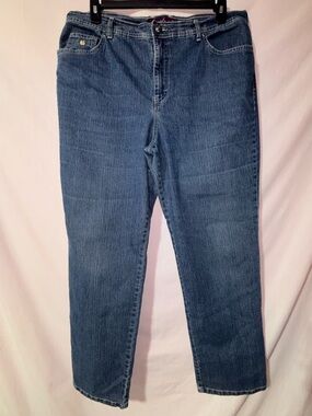 Gloria Vanderbilt Classic Blue Straight-Leg Jeans